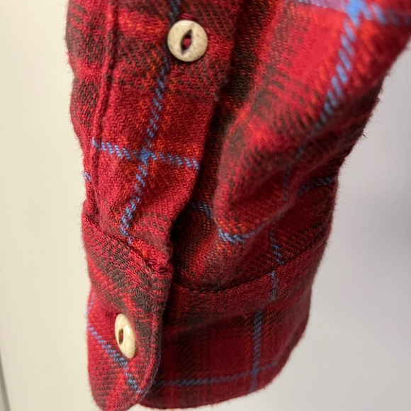 Freenote clothe shirt. Mens. Large. - Picture 9 of 9